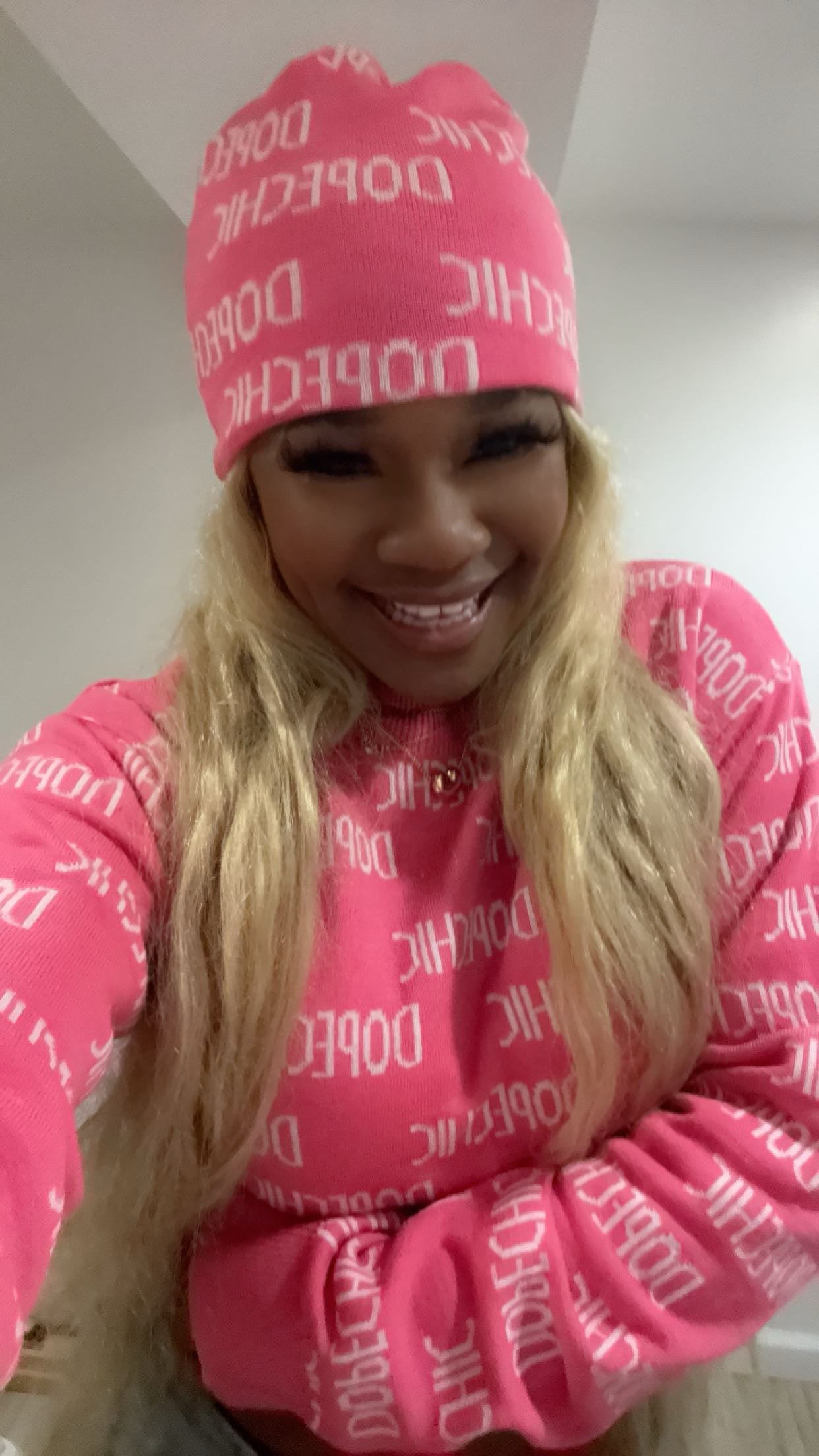 Pinky Sweater set